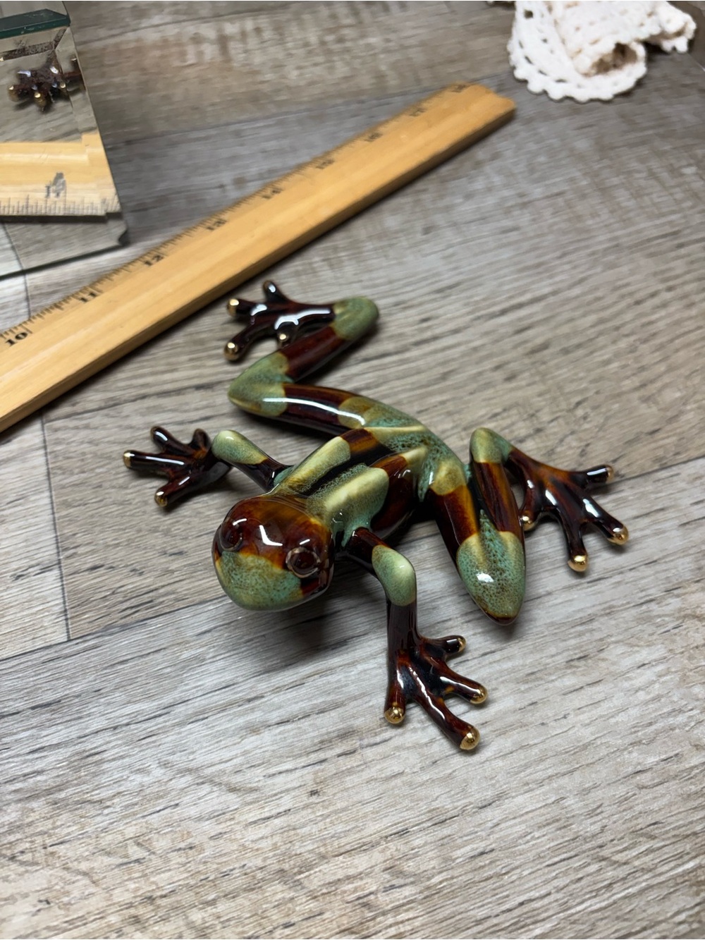 Golden Pond Collection Tree Frog Gold Accent Ceramic Figurine brown teal MCM